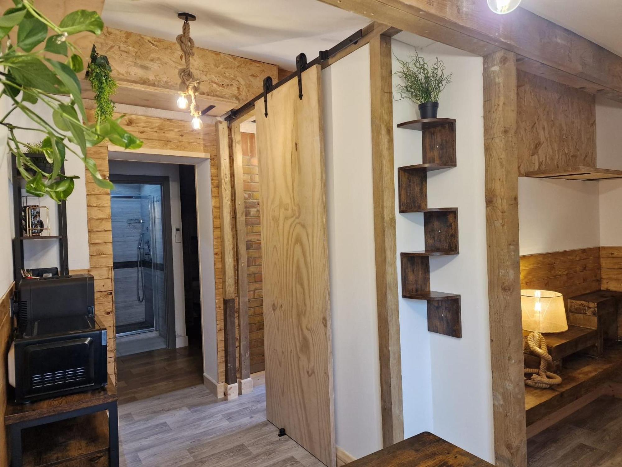 Two-Bedroom Cosy Country Lodge With Private Patio Greenhithe Extérieur photo